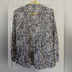 J.Jill Gray Floral Pin Tucked Long Sleeve Women's Blouse Size Medium